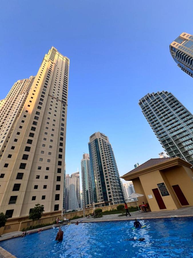 Sansa's Beach Hostel Dubai Exterior foto